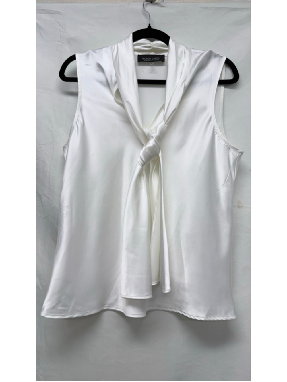 Women's Black Label by Evan-Picone White Sleeveless Tie-Neck Blouse Size M